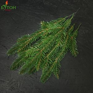 Ветки ели с короткими иголками на вставке 5 шт. Цвет: Зеленый